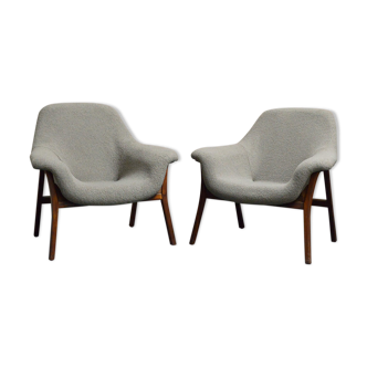 Pair of Mid-Century Fibreglass and Bouclé Lounge Chairs, 1960s