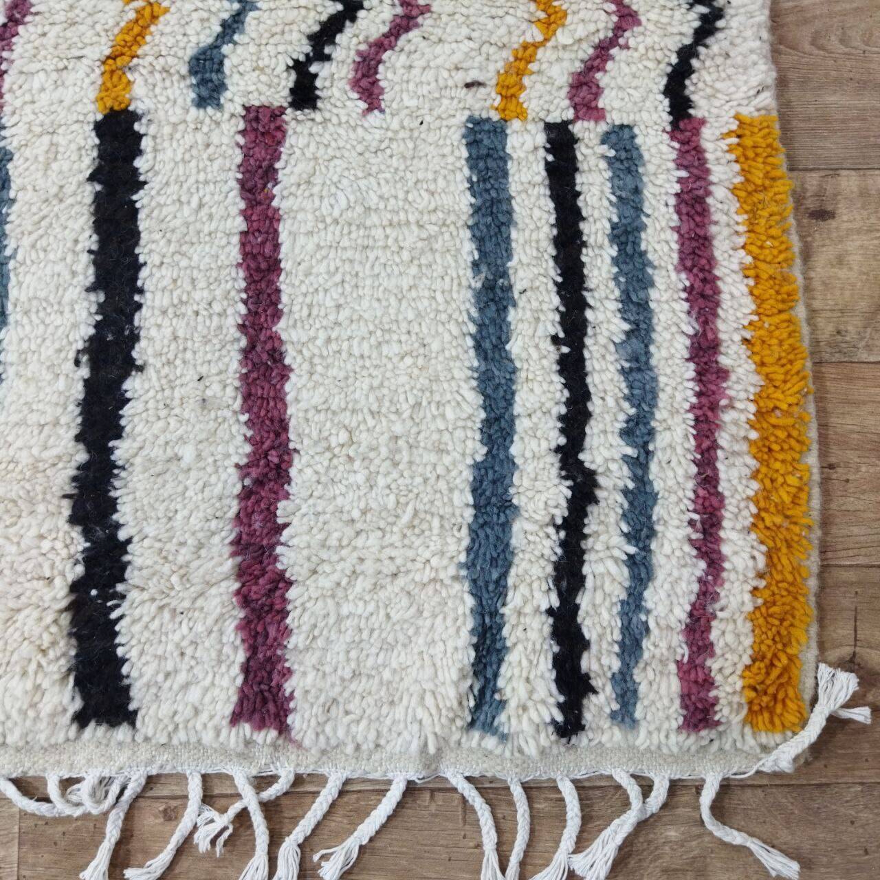 Handmade wool Berber rug 310 x 192 cm