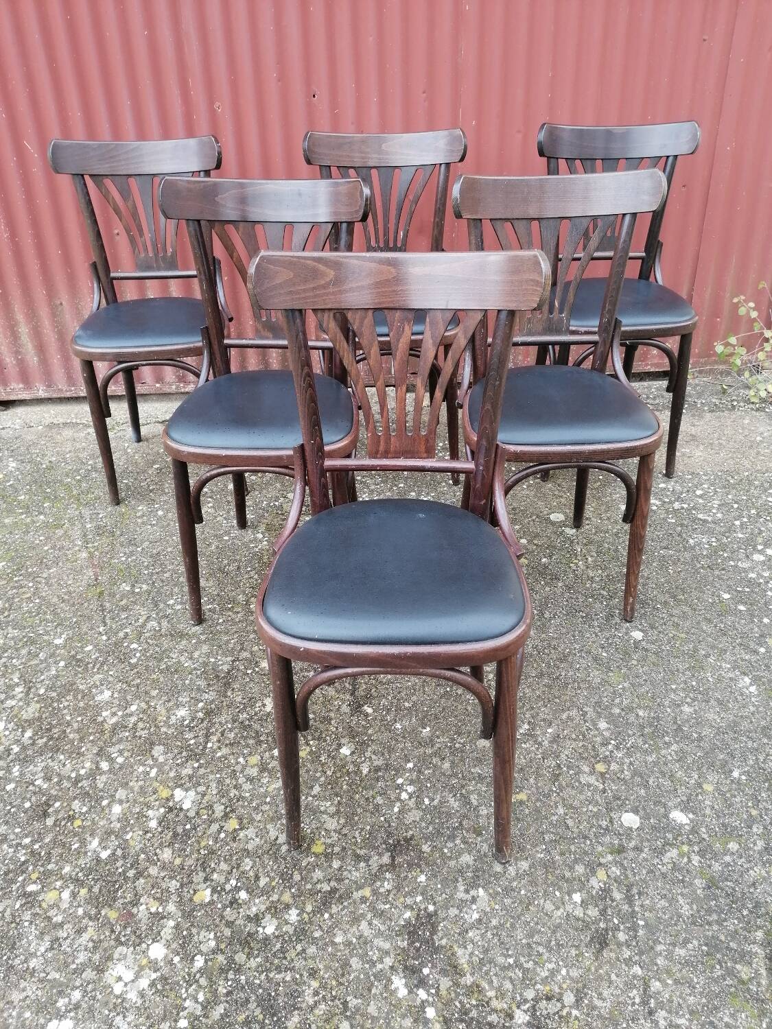Lot de 6 chaises bistrot skaï noir vintage