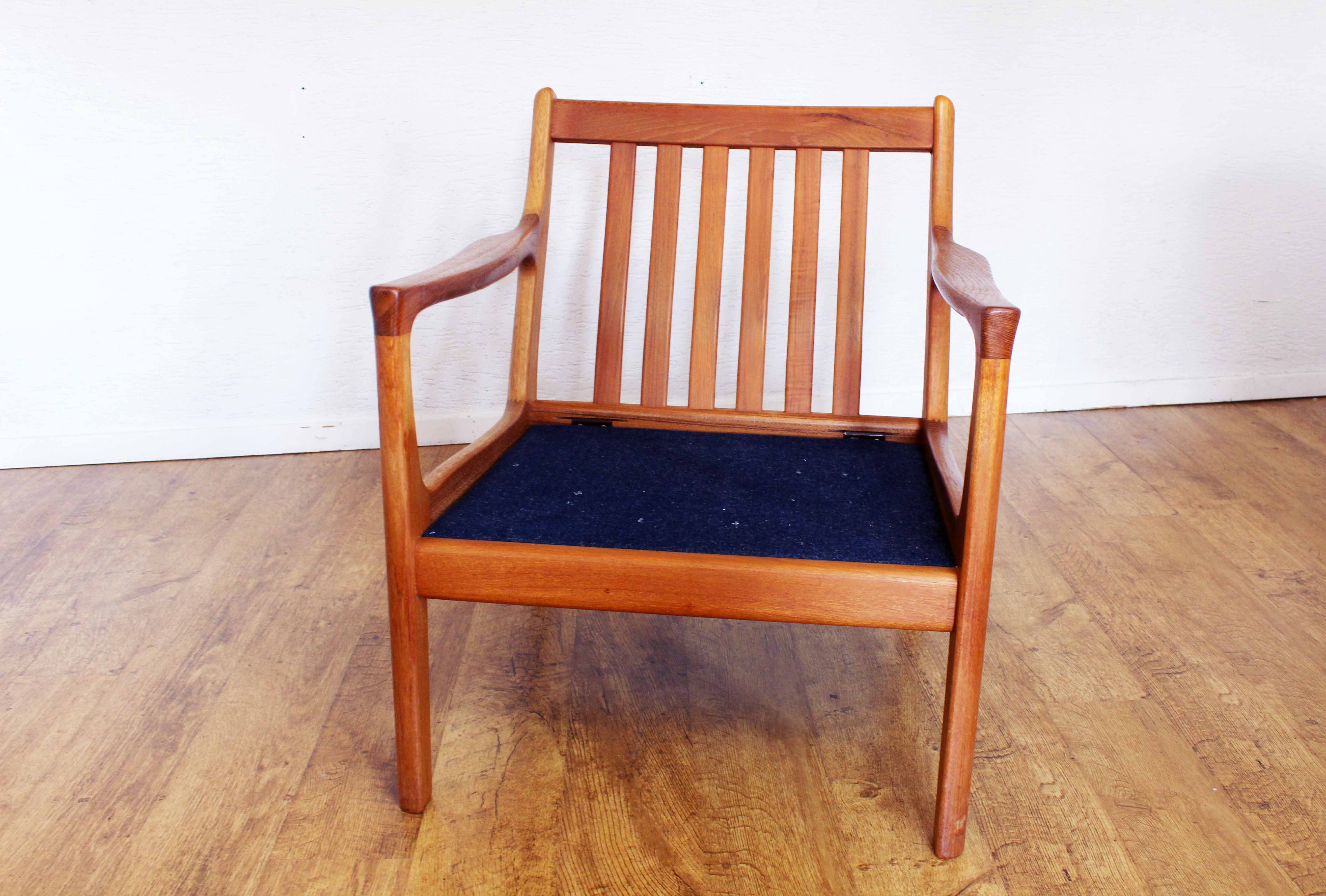 Scandinavian chair Ole Wanscher