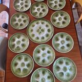Vintage oyster service Moulin des Loups Orchies barbotine, 12 plates