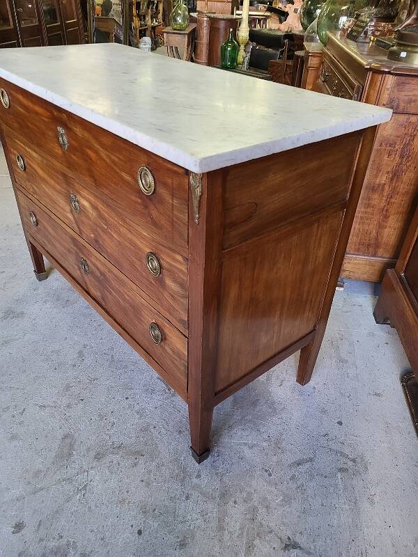 Louis xvi style mahogany 3-drawer chest of 19th century