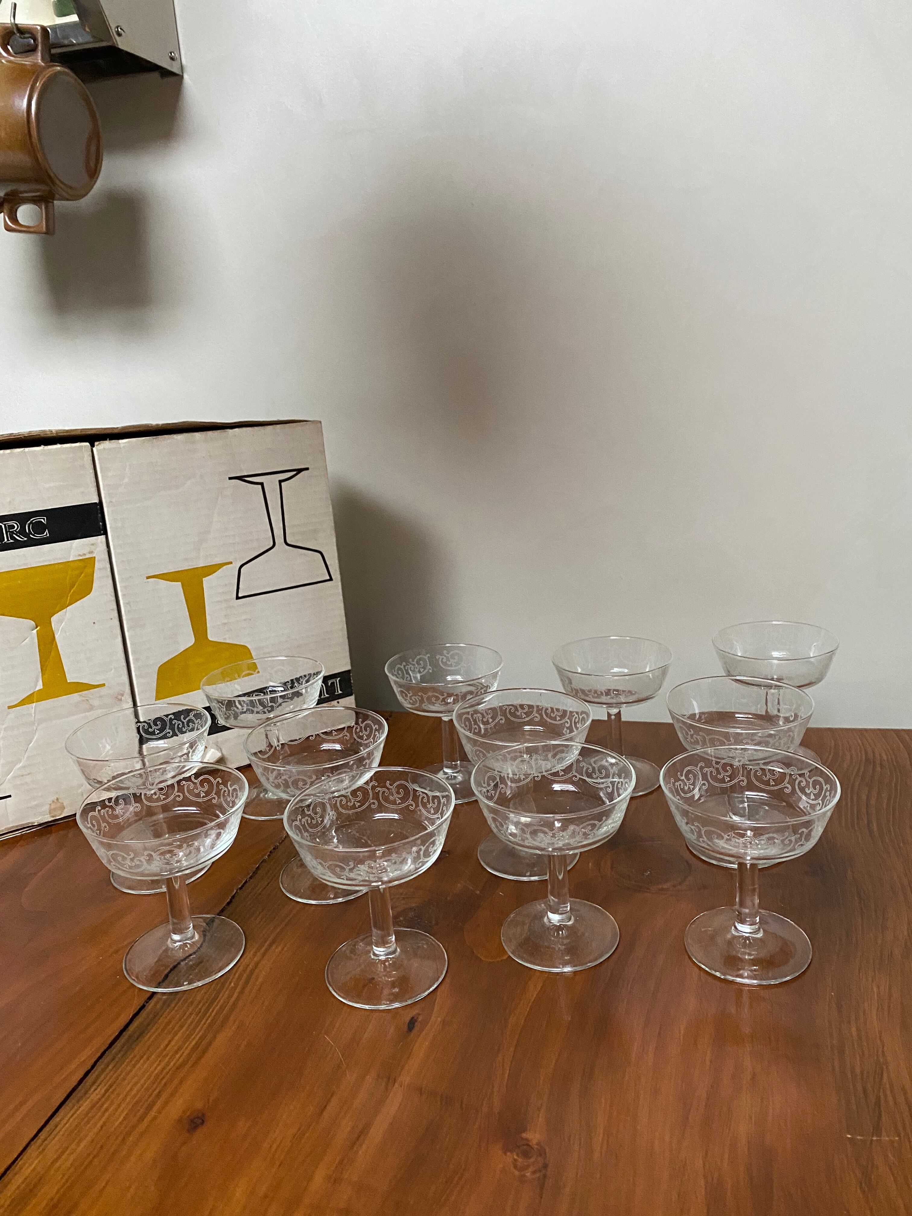 Foot glasses