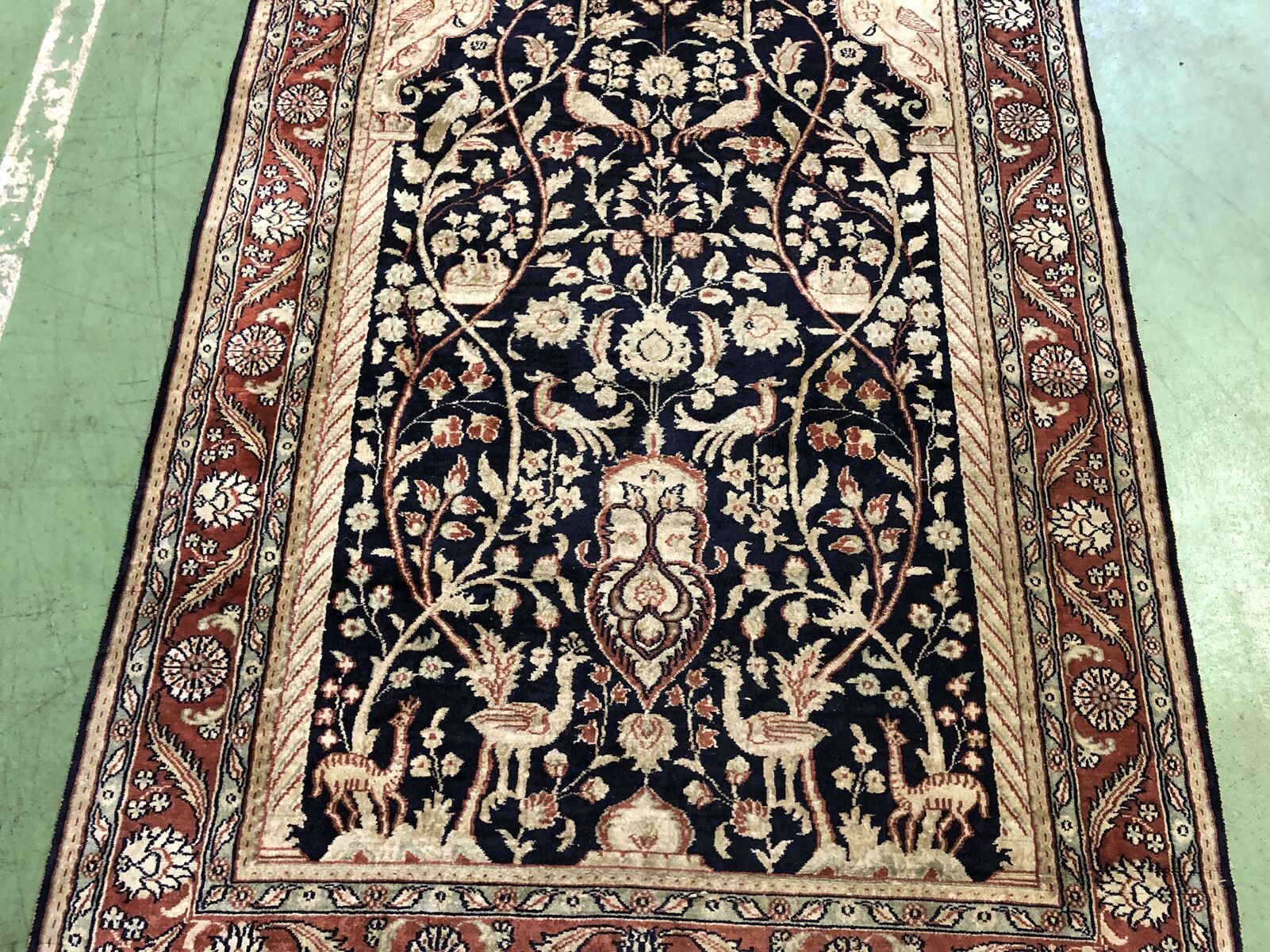 Hand made wool and silk rug-152x91cm