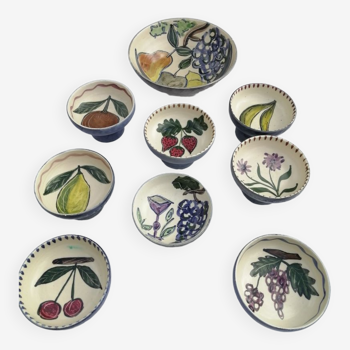 Ensemble de huit coupelles et une coupe motifs fruits atelier du tapis vert - circa 1950