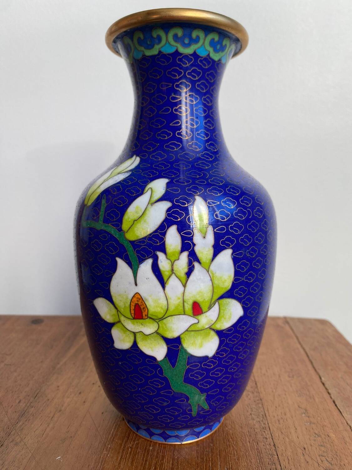 Chinese cloisonné vase