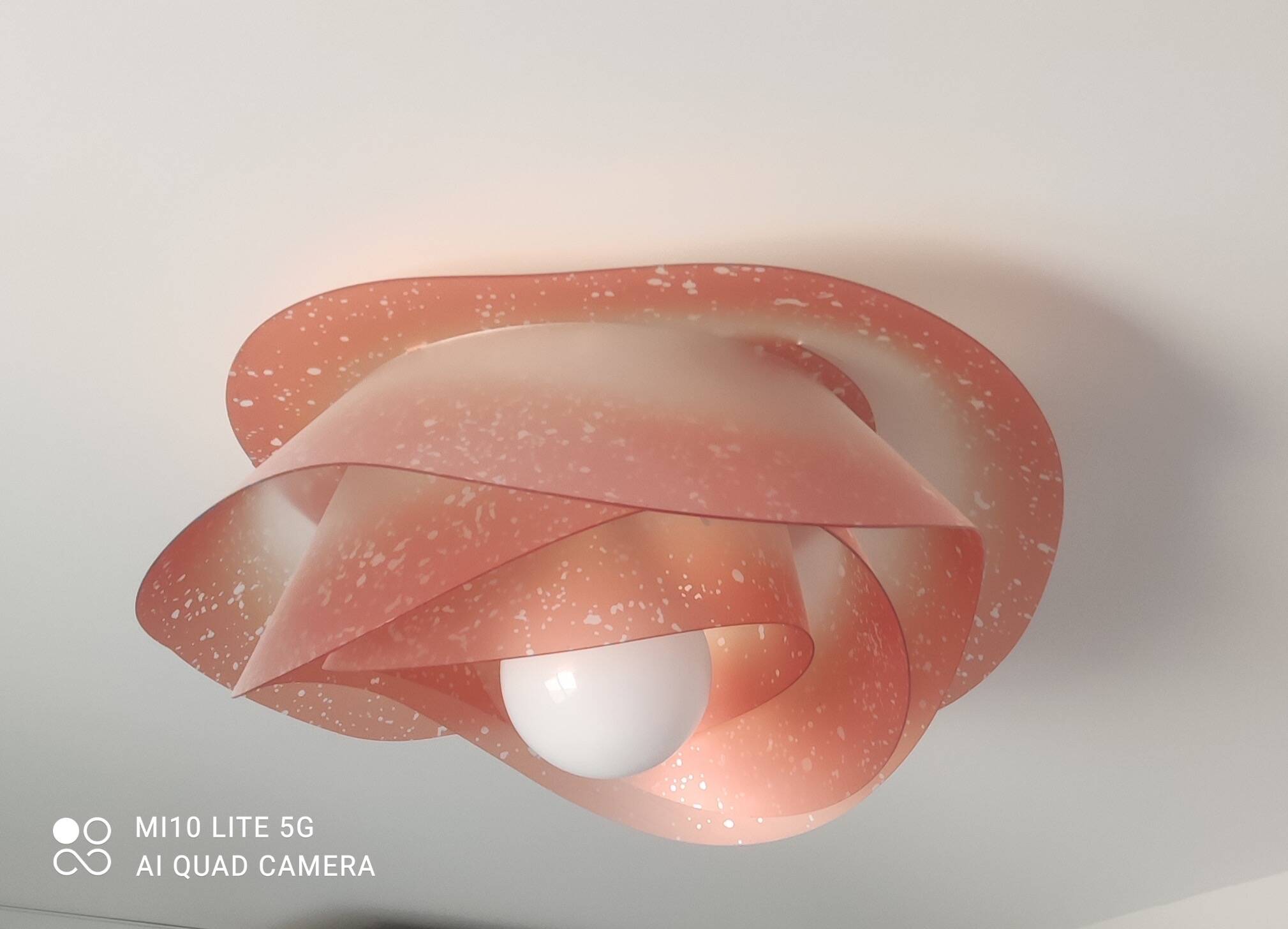 Plafonnier Emporium en forme de rose