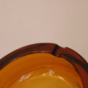 Vintage Italian round ashtray in thick amber glass – Ø 15 cm