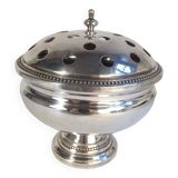 Pique flowers in silver metal