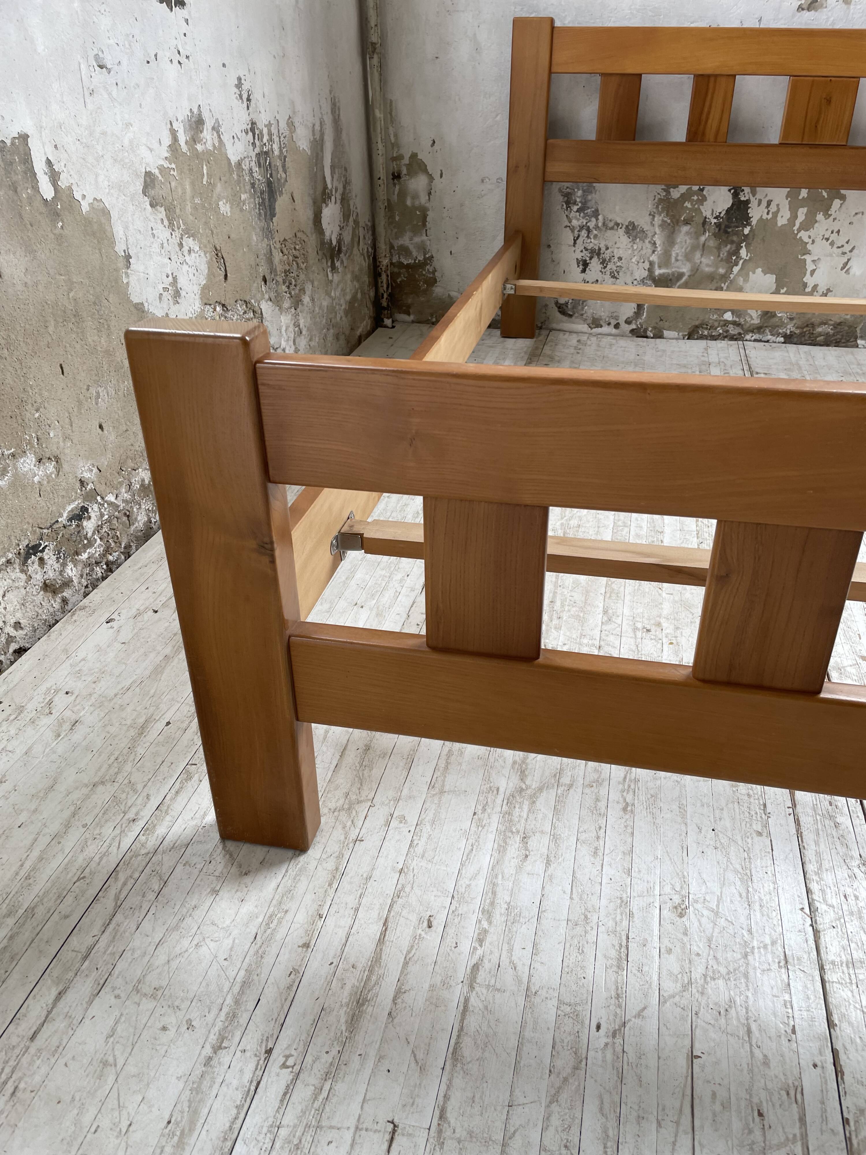 Maison Regain solid double bed 140 cm