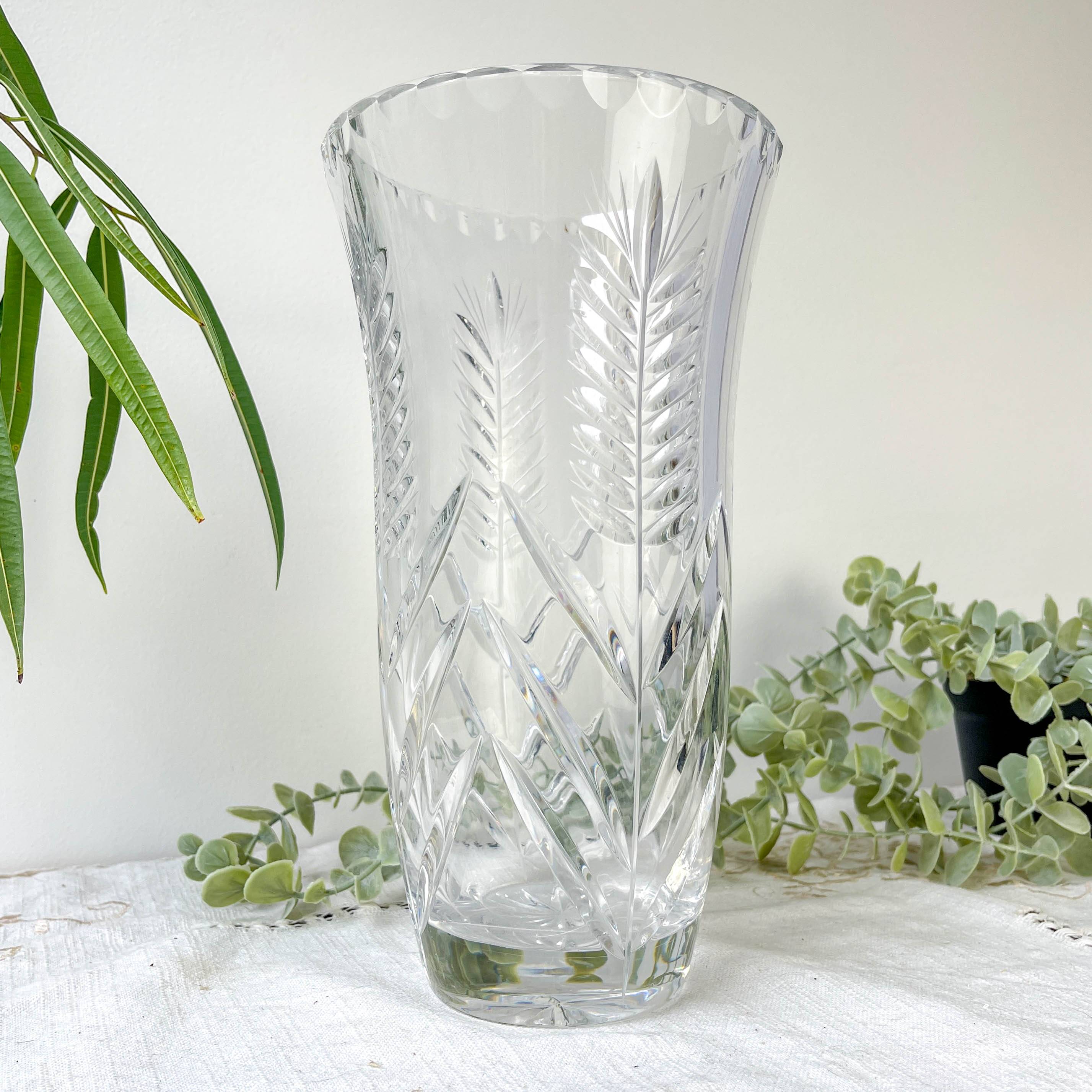 Vintage crystal vase with chiseled pattern