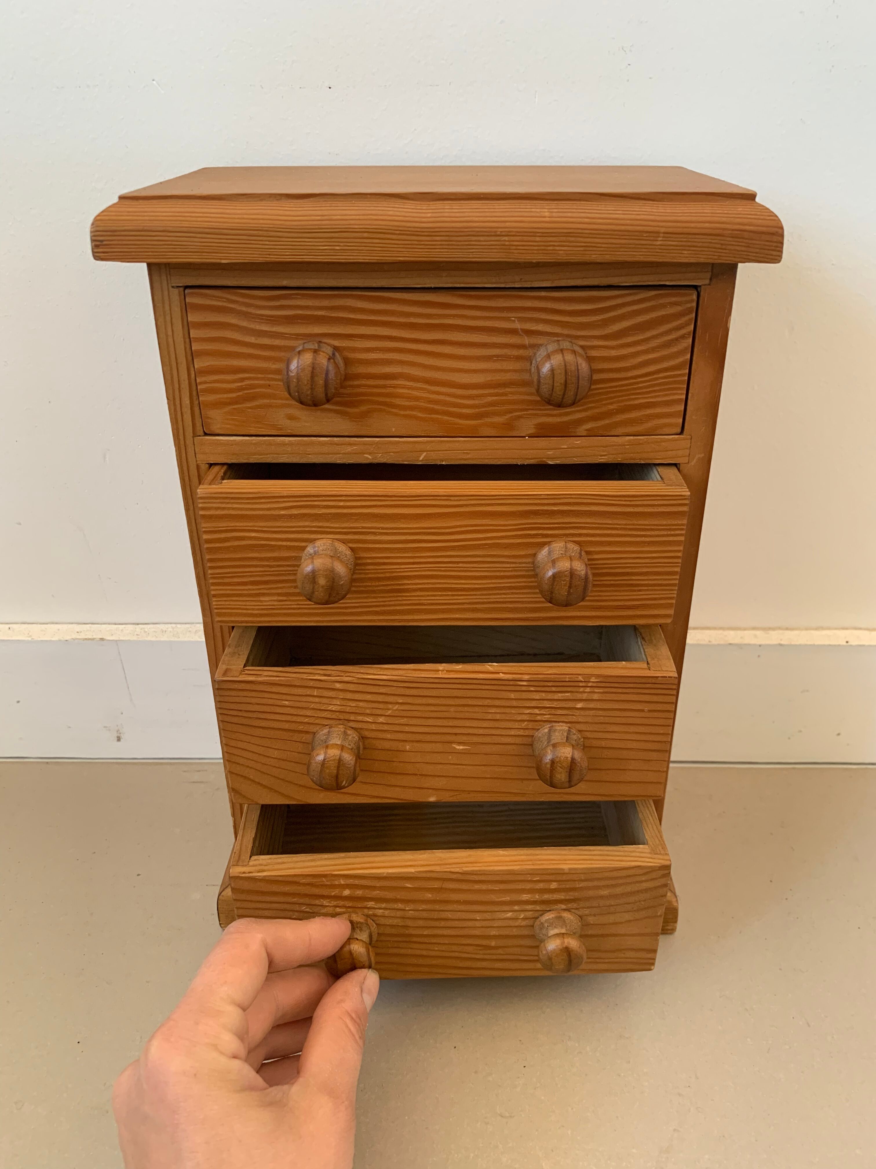 Small antique drawer cabinet