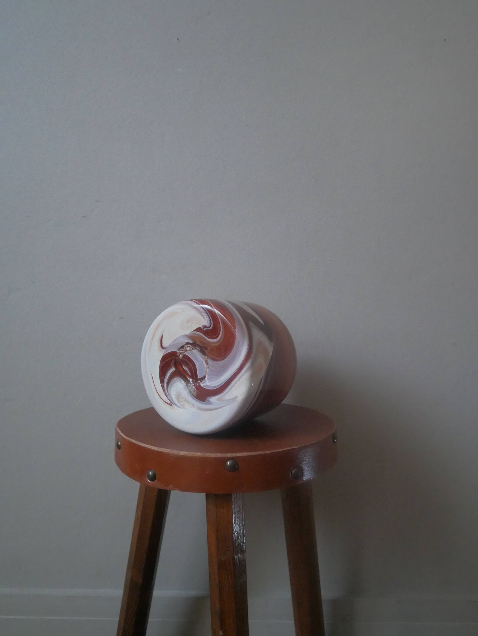 Vase en céramique design contemporain fabrication artisanale forme minimaliste  tons bruns