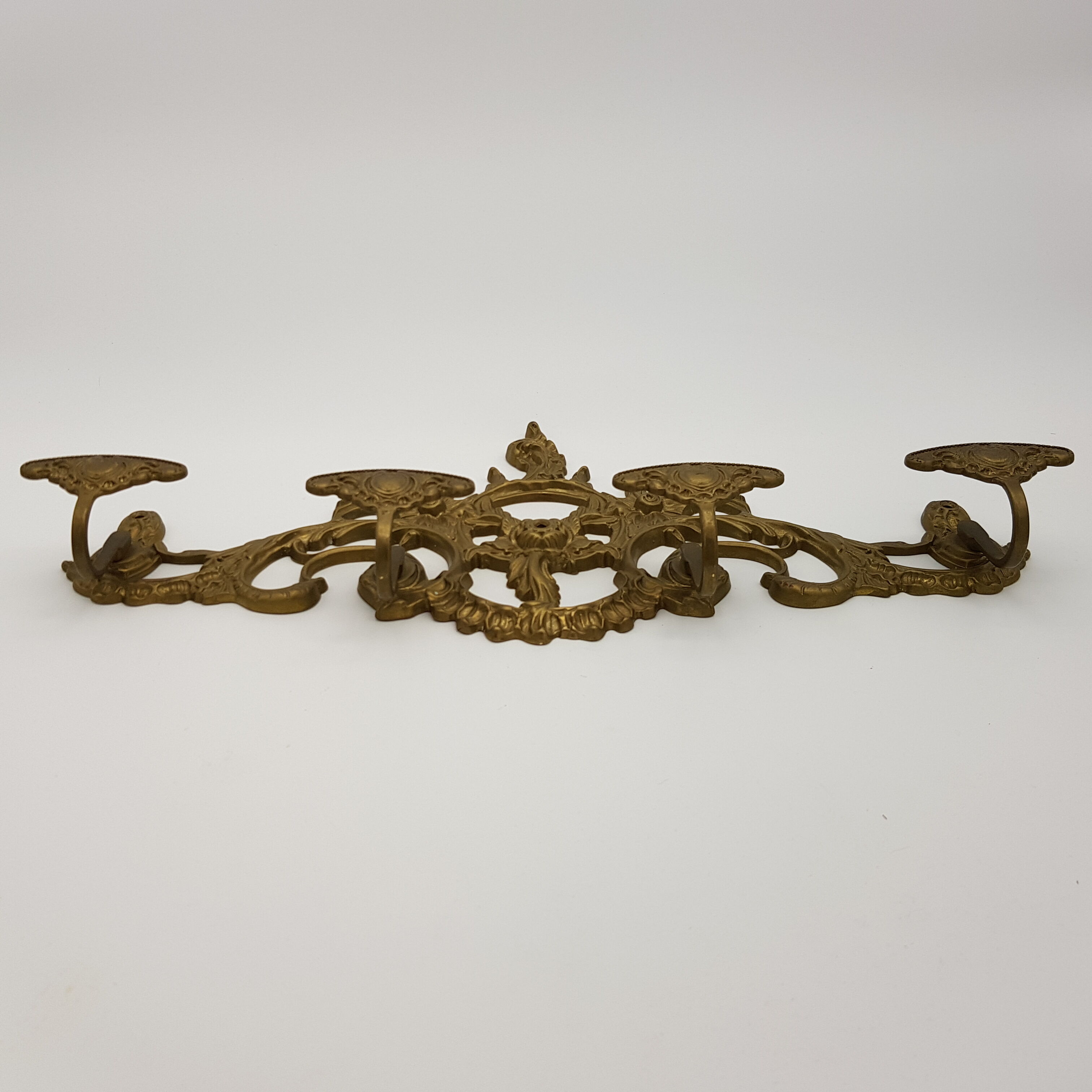 Brass rock-style coat door with 4 patères