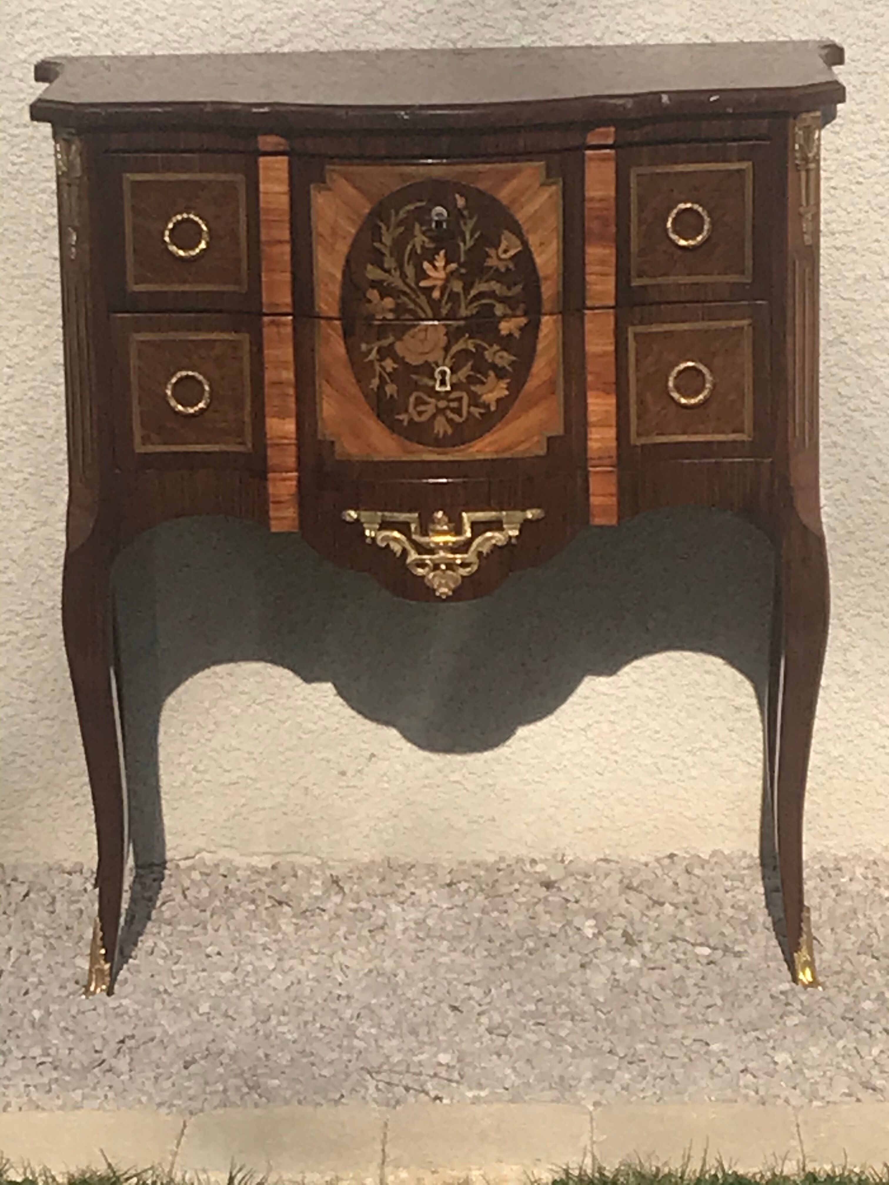 Restored 18th Transition dresser