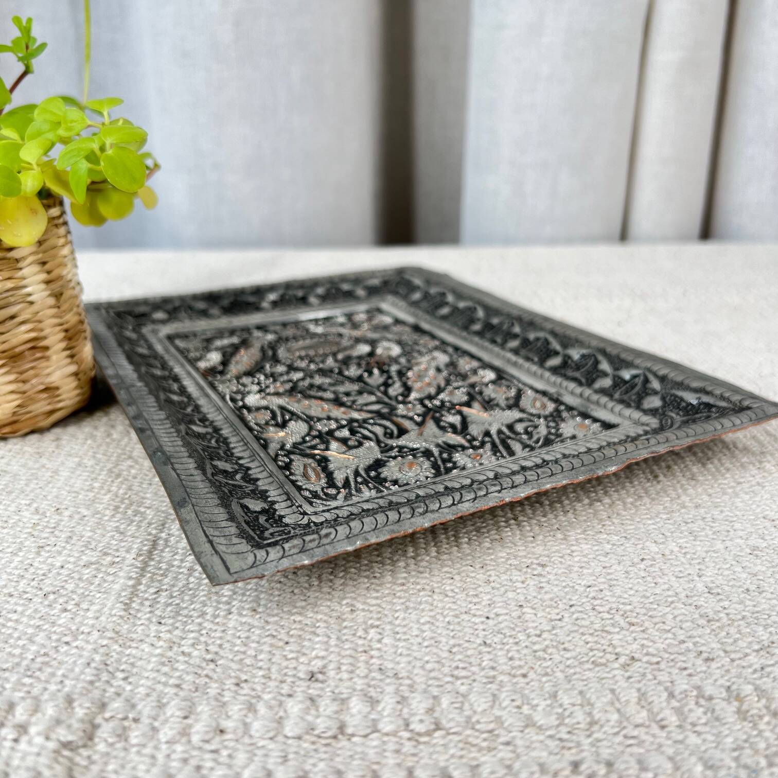 “Birds” embossed metal pocket tray