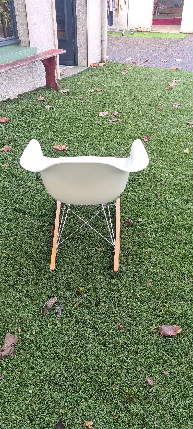 Rocking chair De Charles et Ray Eams ed vitra