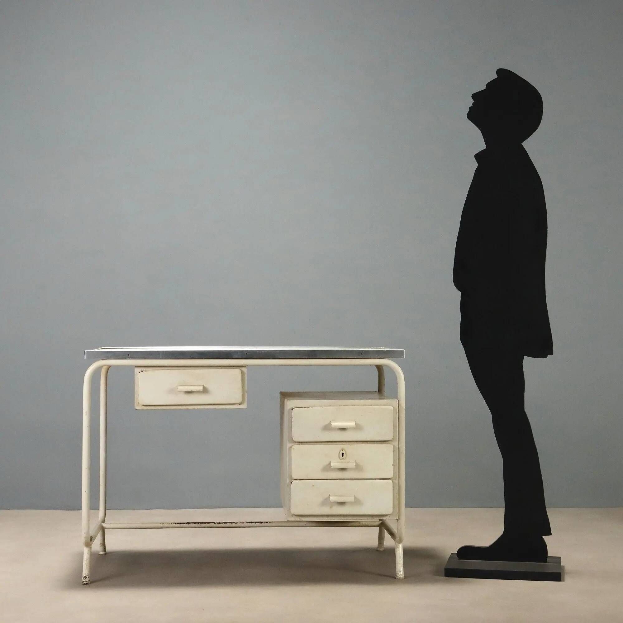 Vintage writing desk in enamelled and laminated metal, design, Italy, 1960s