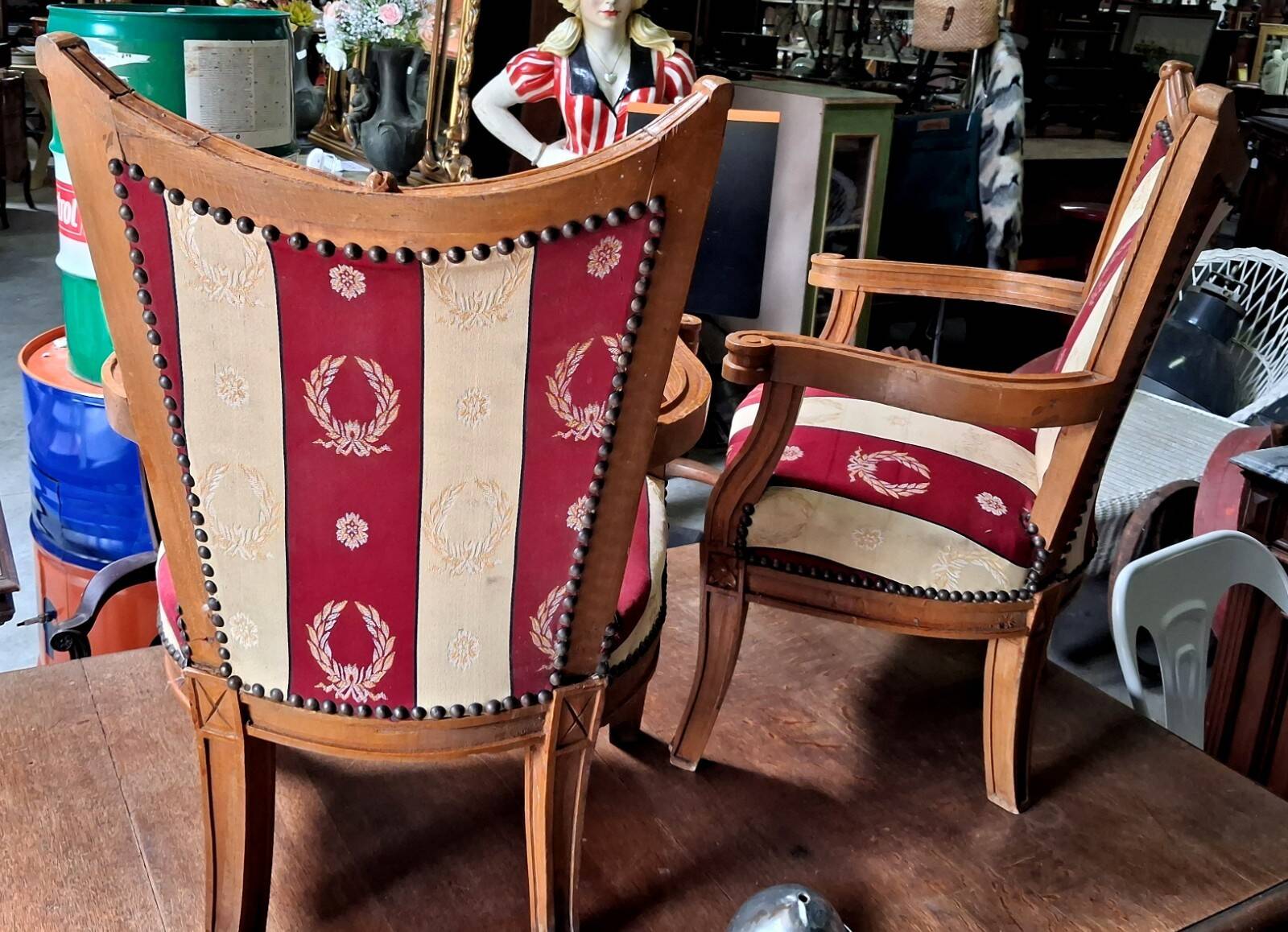 Paire de fauteuils gondole d'enfant de style Empire en merisier