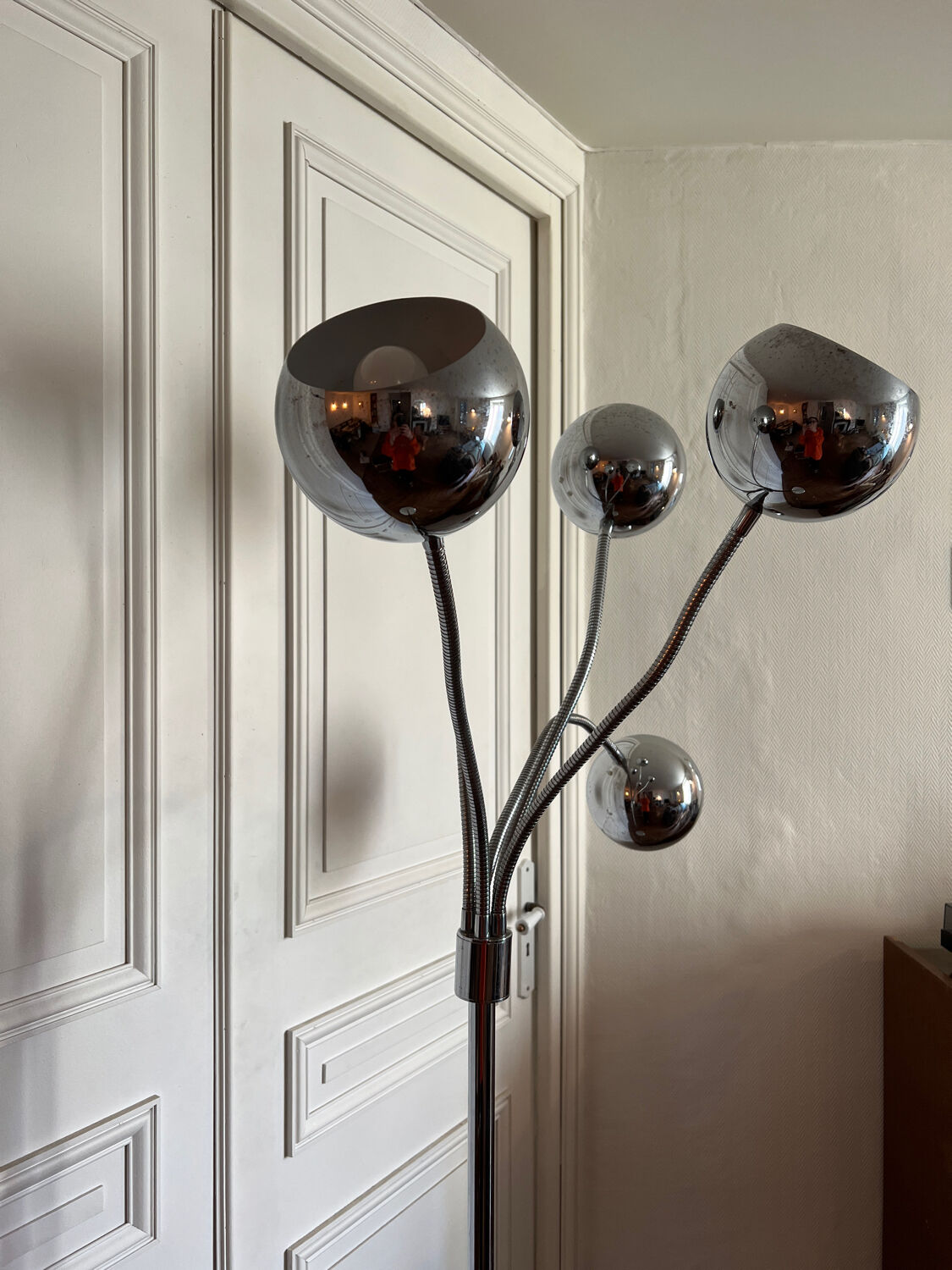 5-spoke lily of the valley floor lamp