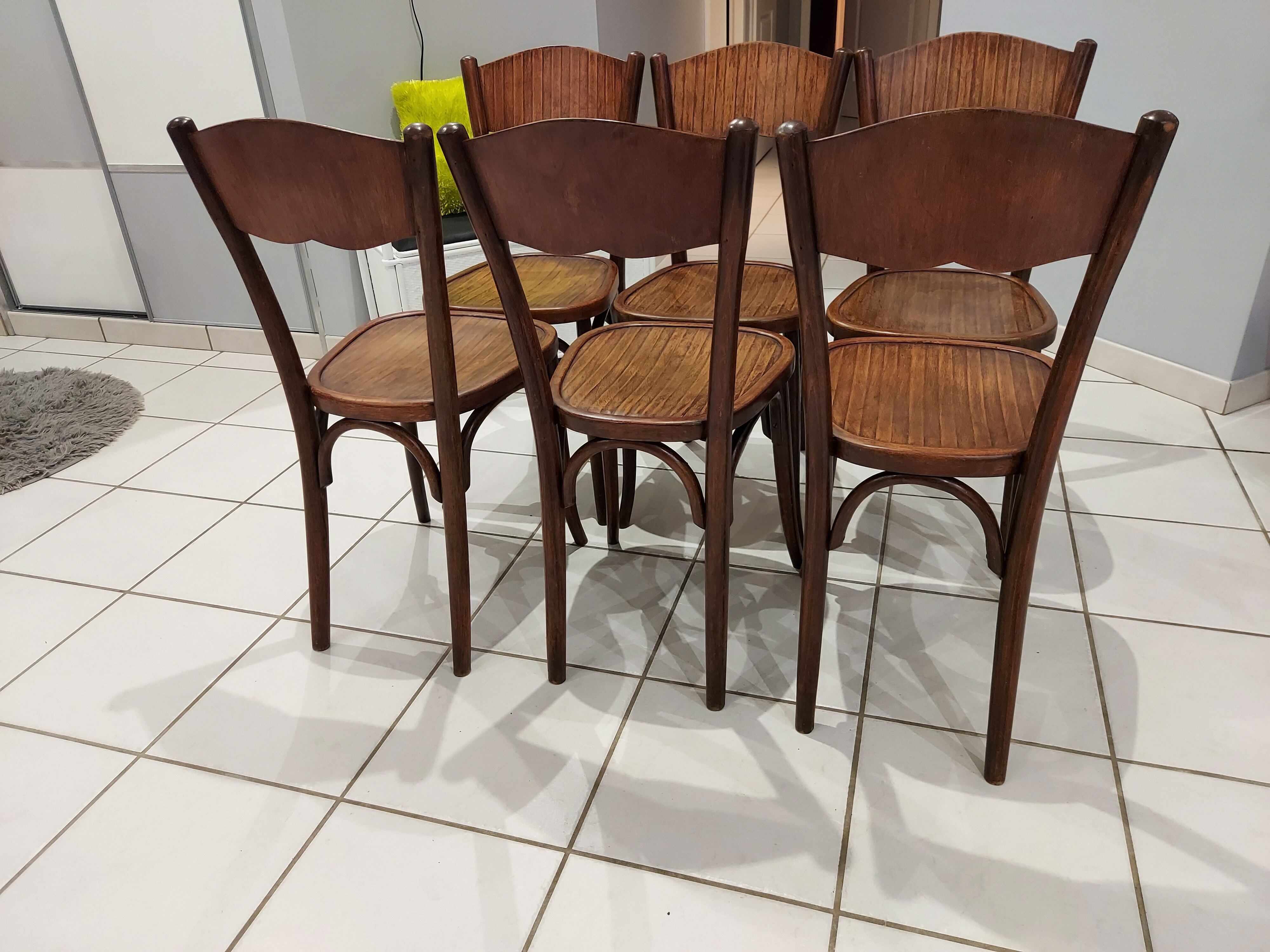 Suite de 6 chaises de Bistrot Baumann année 1930