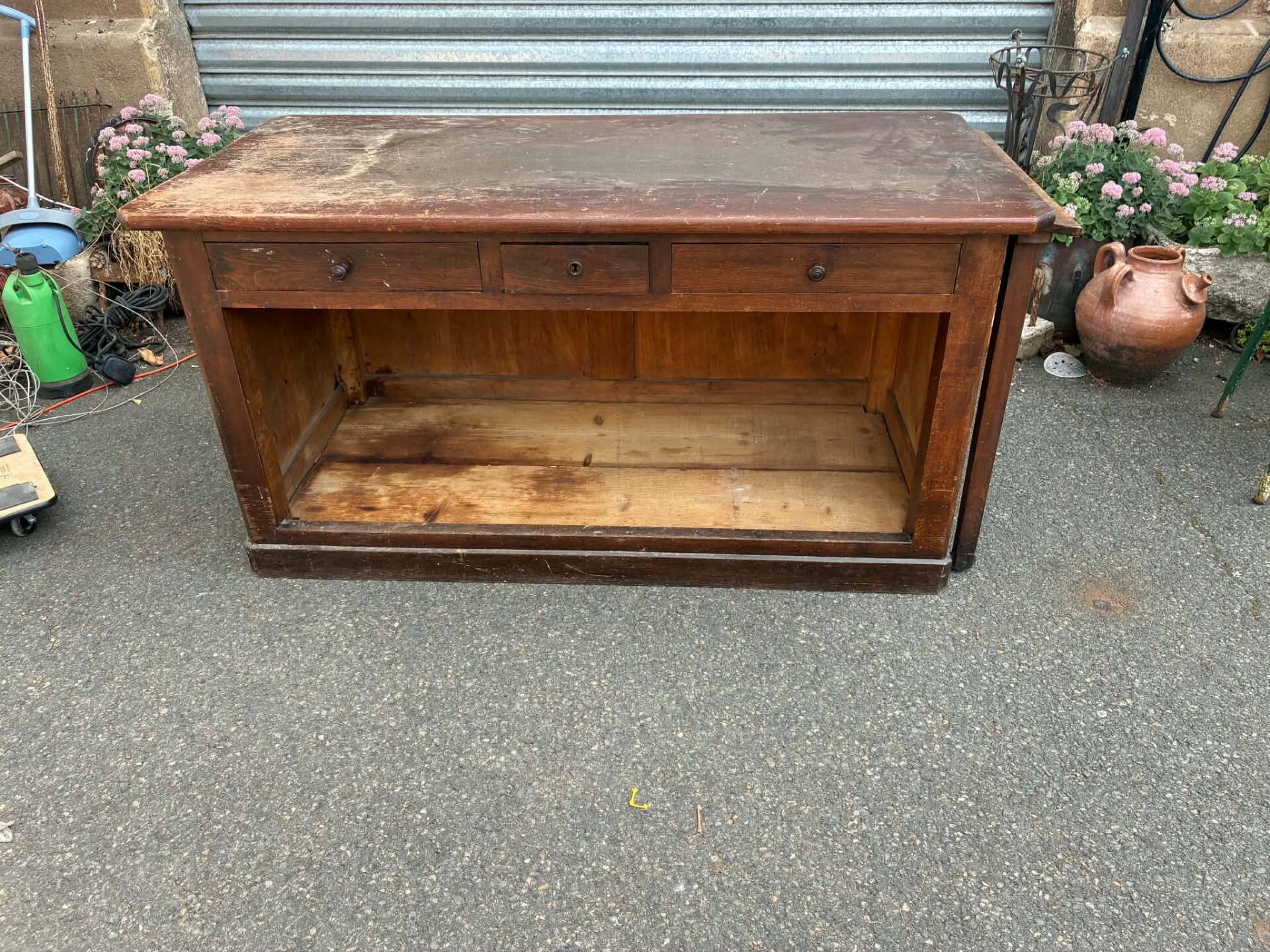 Counter Furniture