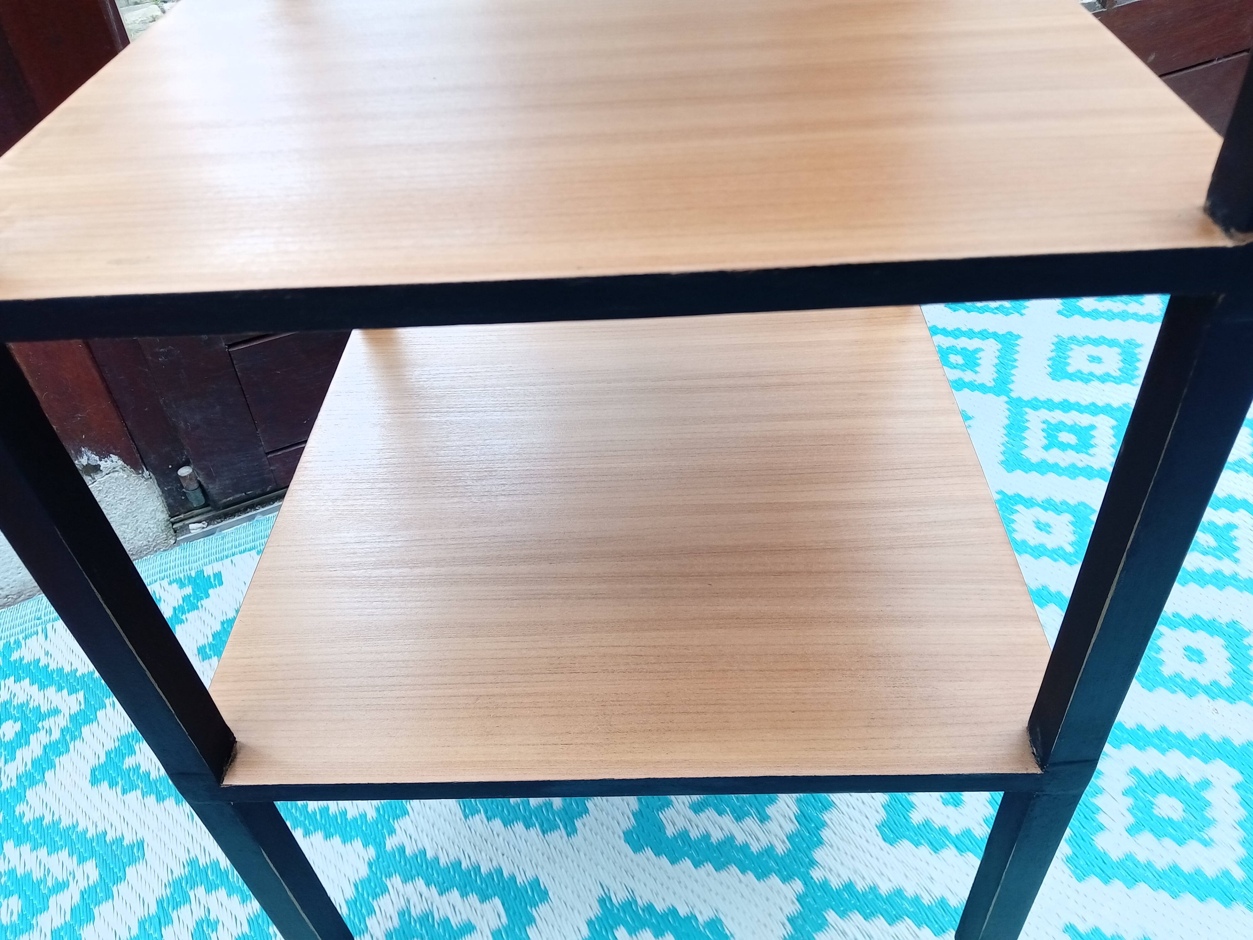 Serving table on casters