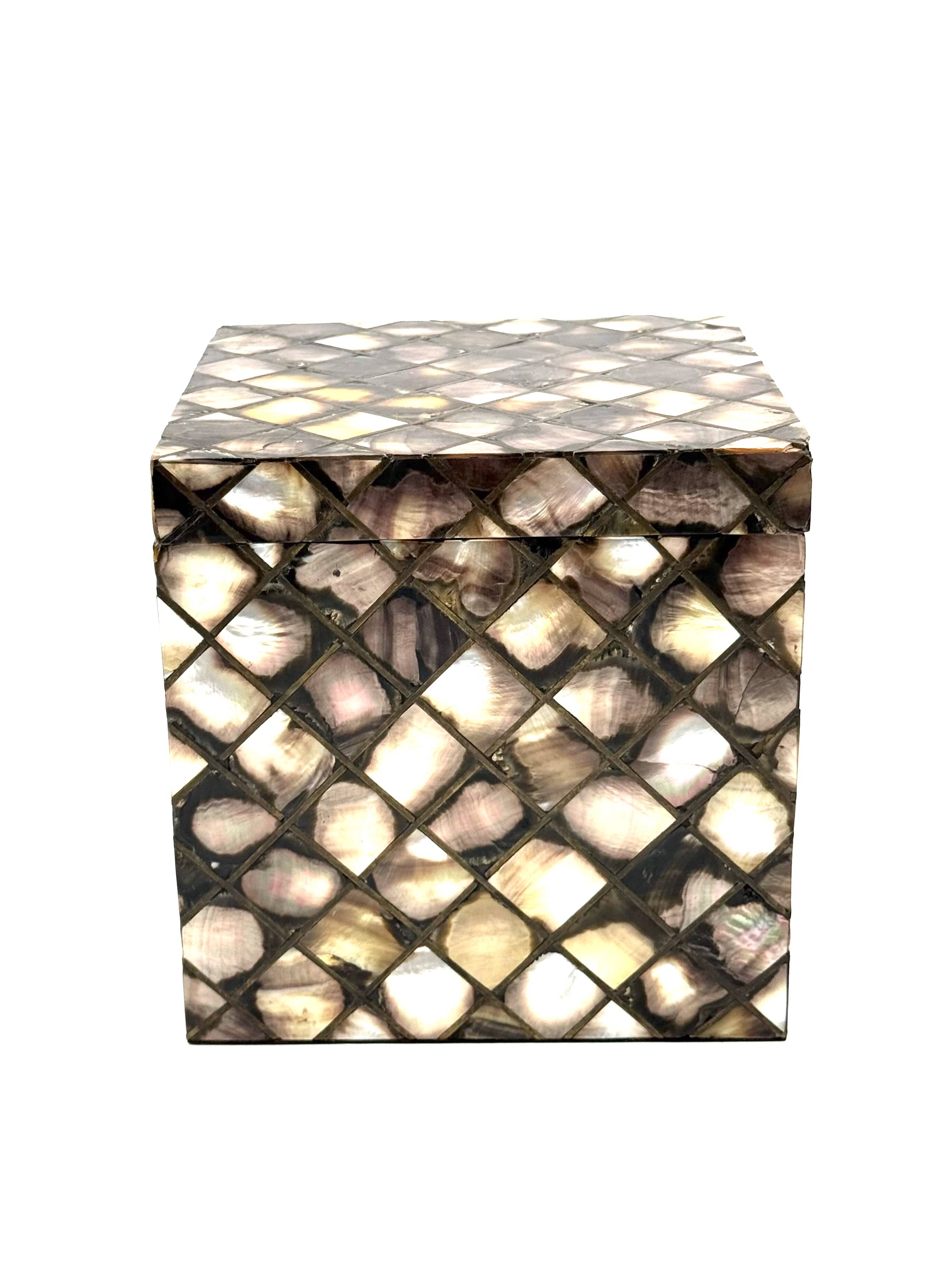 Mid-century mother-of-pearl flakes ice bucket, Italy 1950s