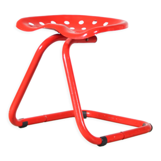 Tabouret siège de tracteur en métal rouge des années 1970 en provenance d’Italie