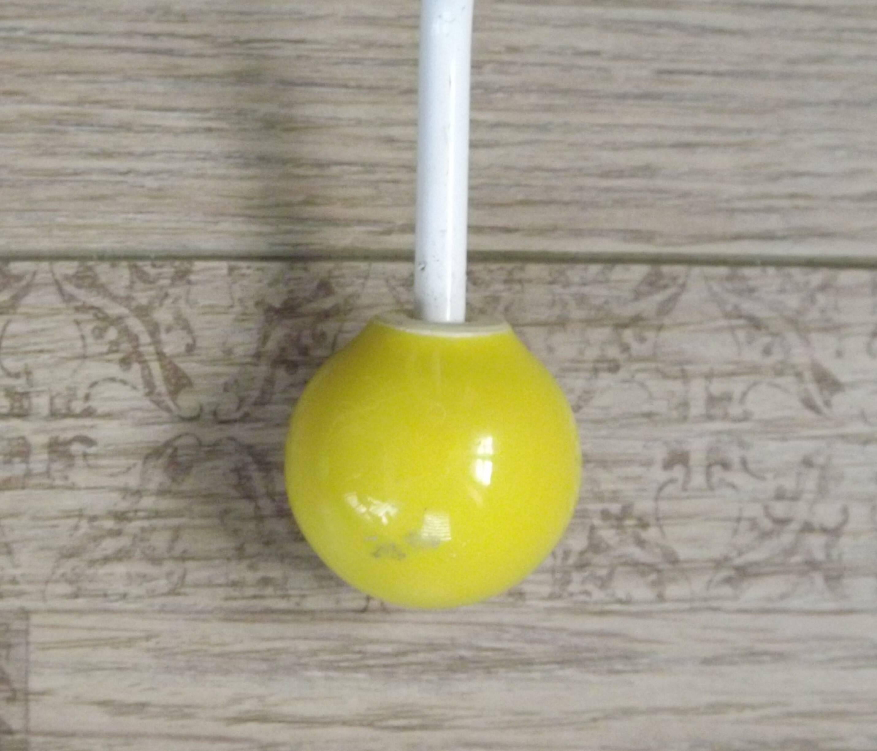 Modern Sputnik Wall Coat/Hat Rack – Space Age Colorful Wall Hanger 5540