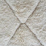 Berber carpet Beni Ouarain plain cream patterns in relief 196x172