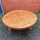 Table basse en chêne brutaliste à trois pieds
