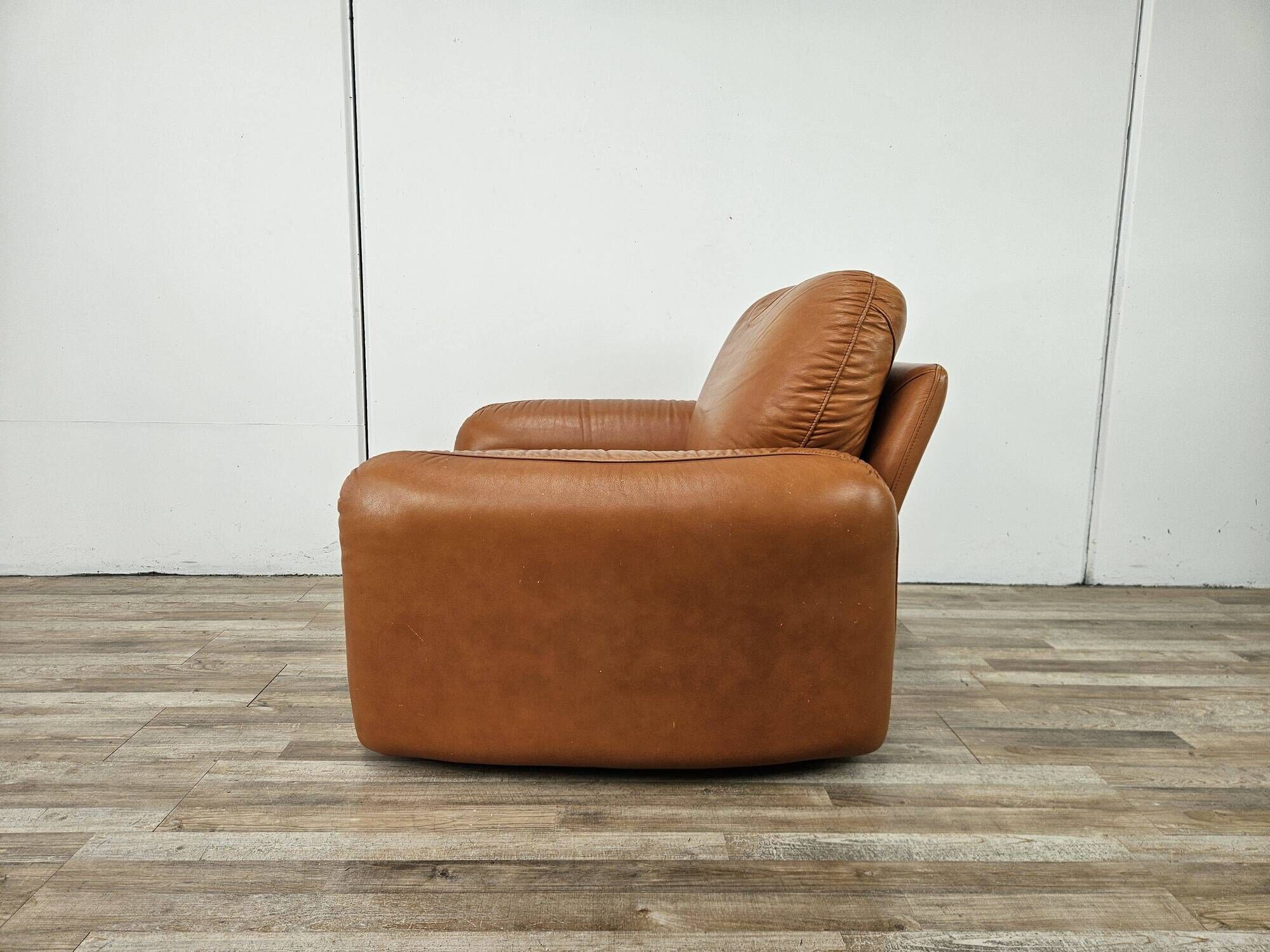 "Piumotto" leather armchair by Arrigo Arrigoni for Busnelli, 1970