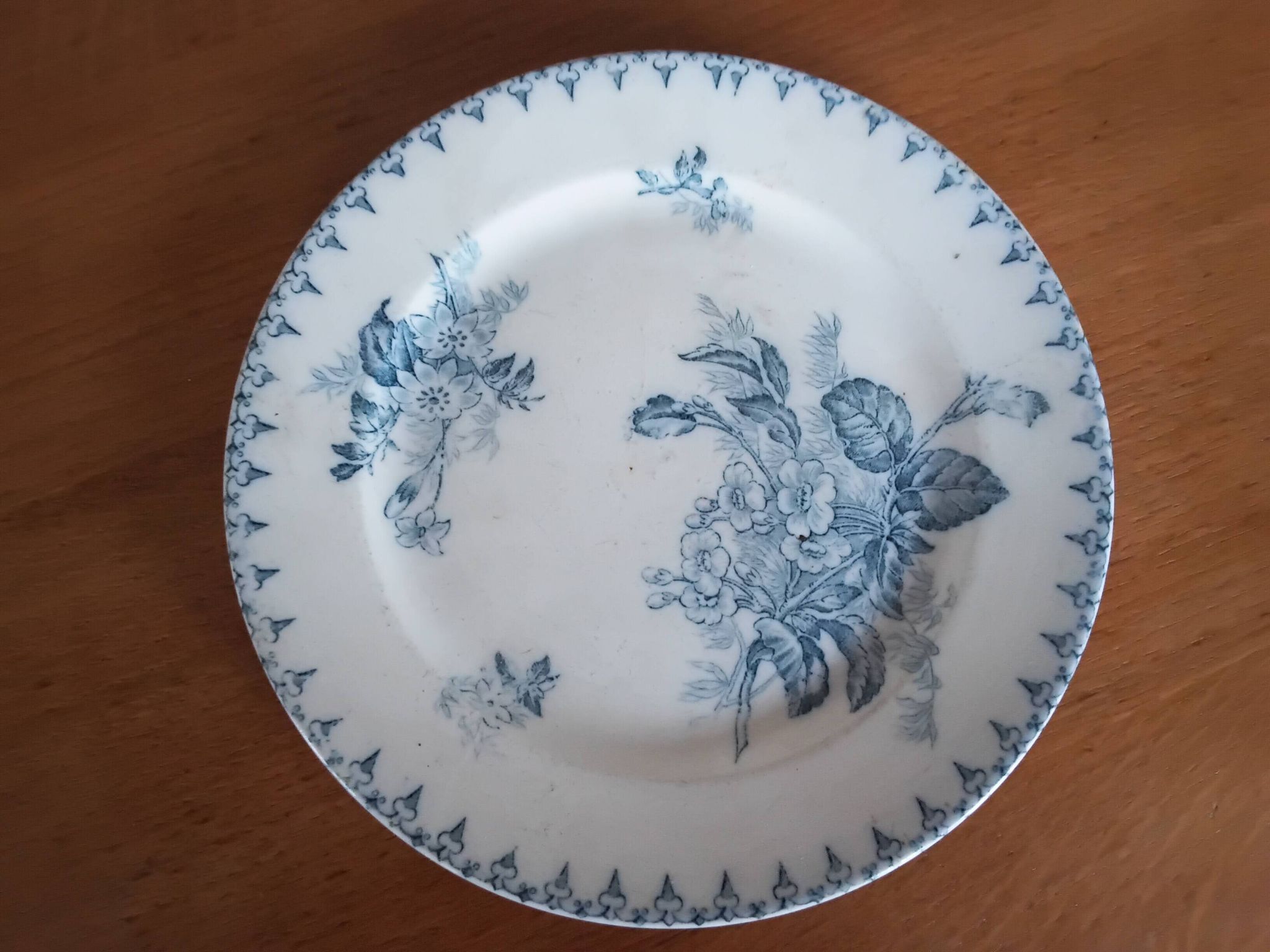 Two antique flat plates from Sarreguemines.