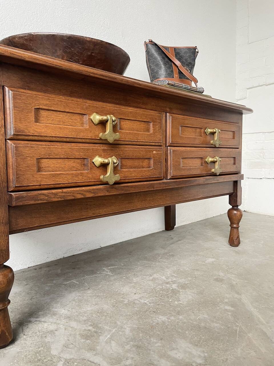 Guillerme and Chambron oak chest of drawers