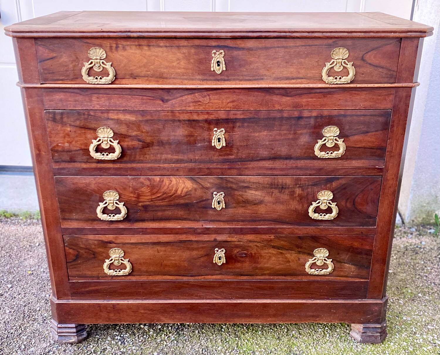 Empire style chest of drawers with 4 drawers