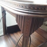 Empty table with bar flap