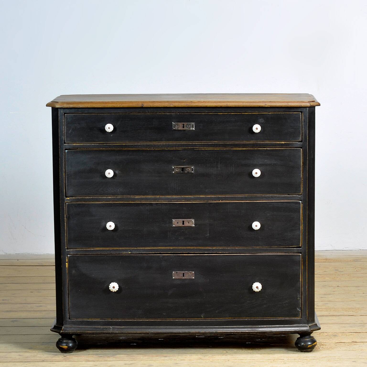 Oak and pine chest of drawers, 1910s