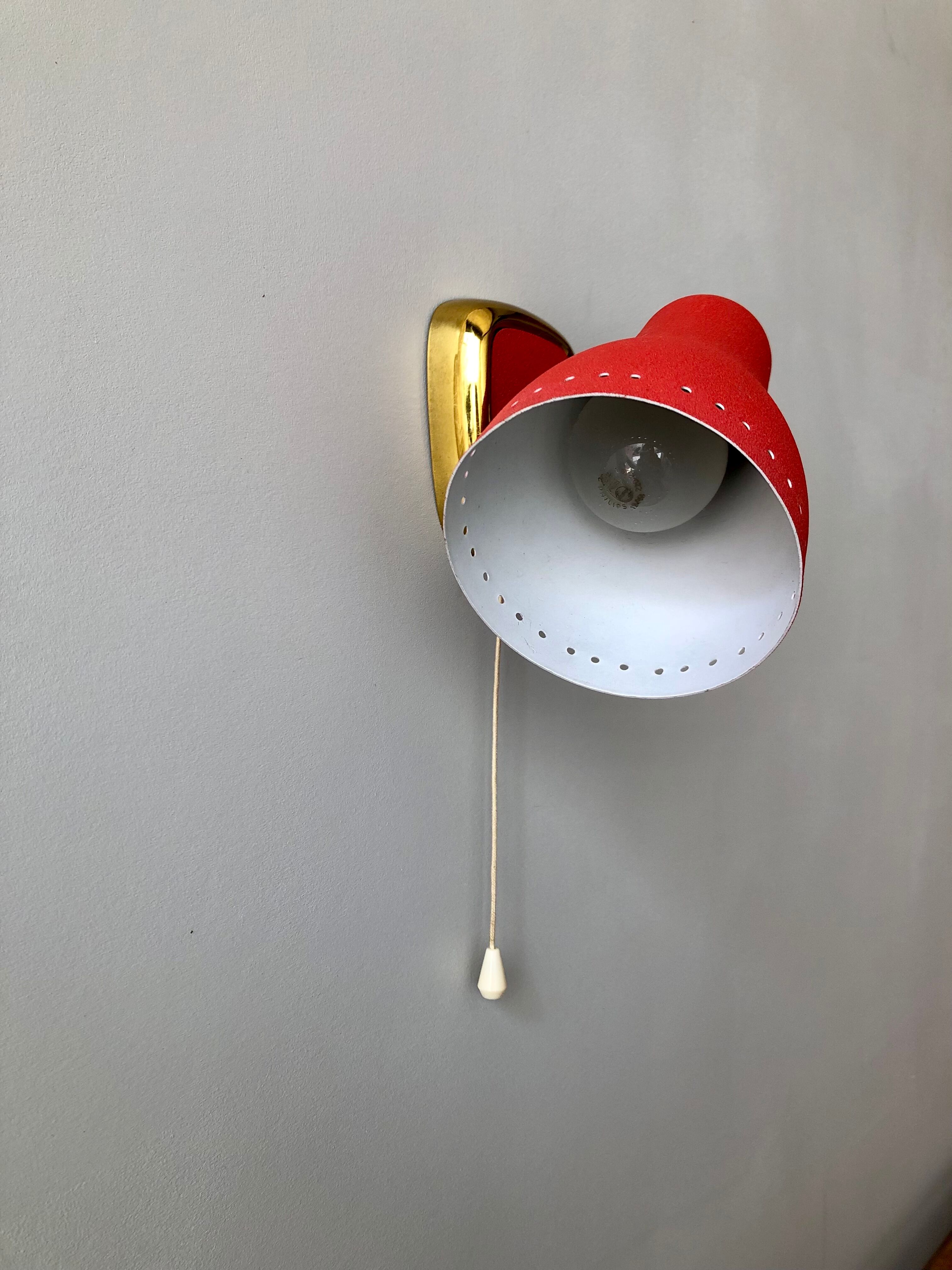 vintage pull-out wall lamp