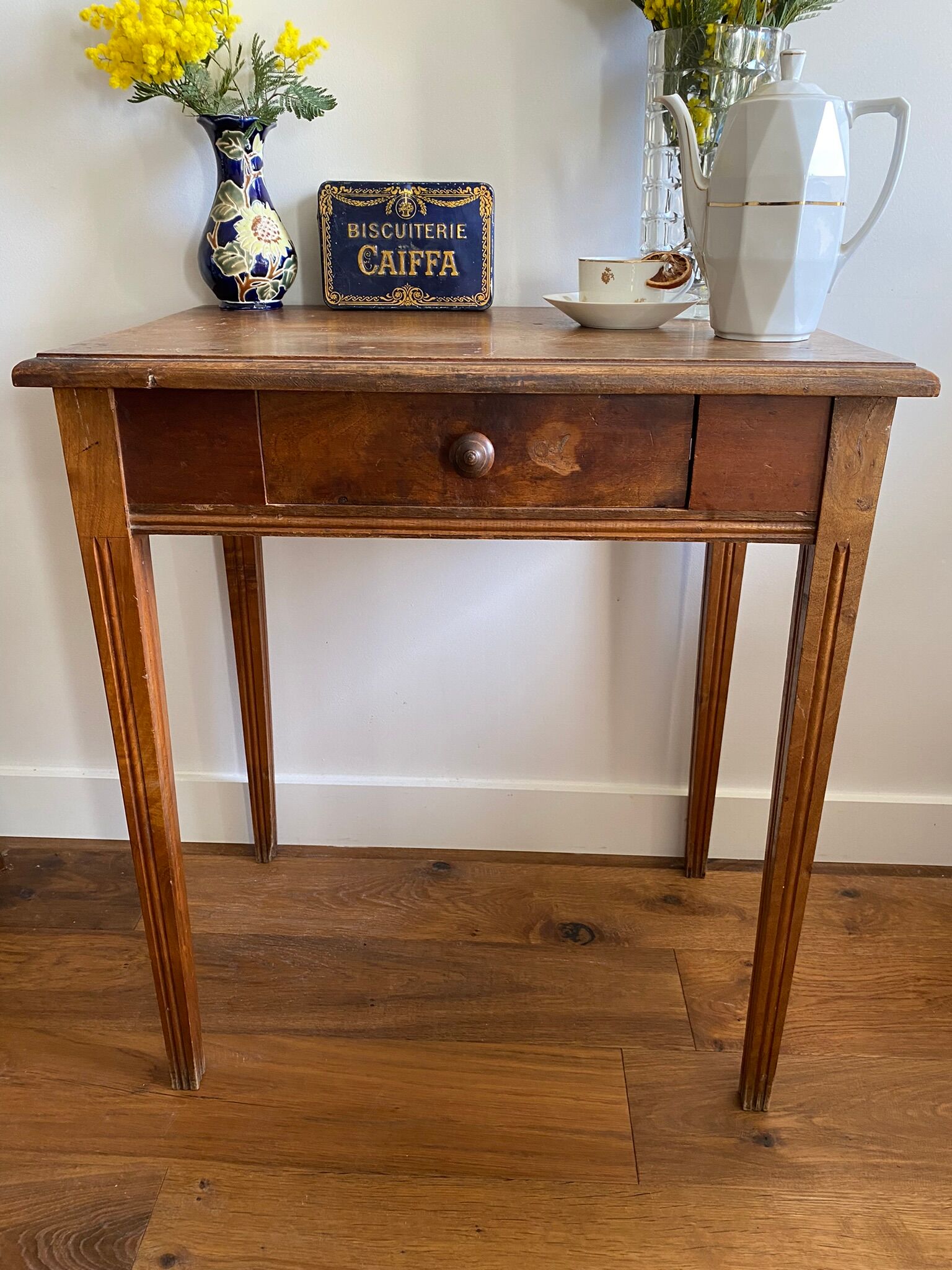 Old year 50 wooden desk