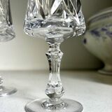 6 chiseled crystal flutes