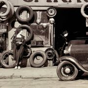Fine art photography Walker Evans – “Garage in Southern City Outskirts”, 1936
