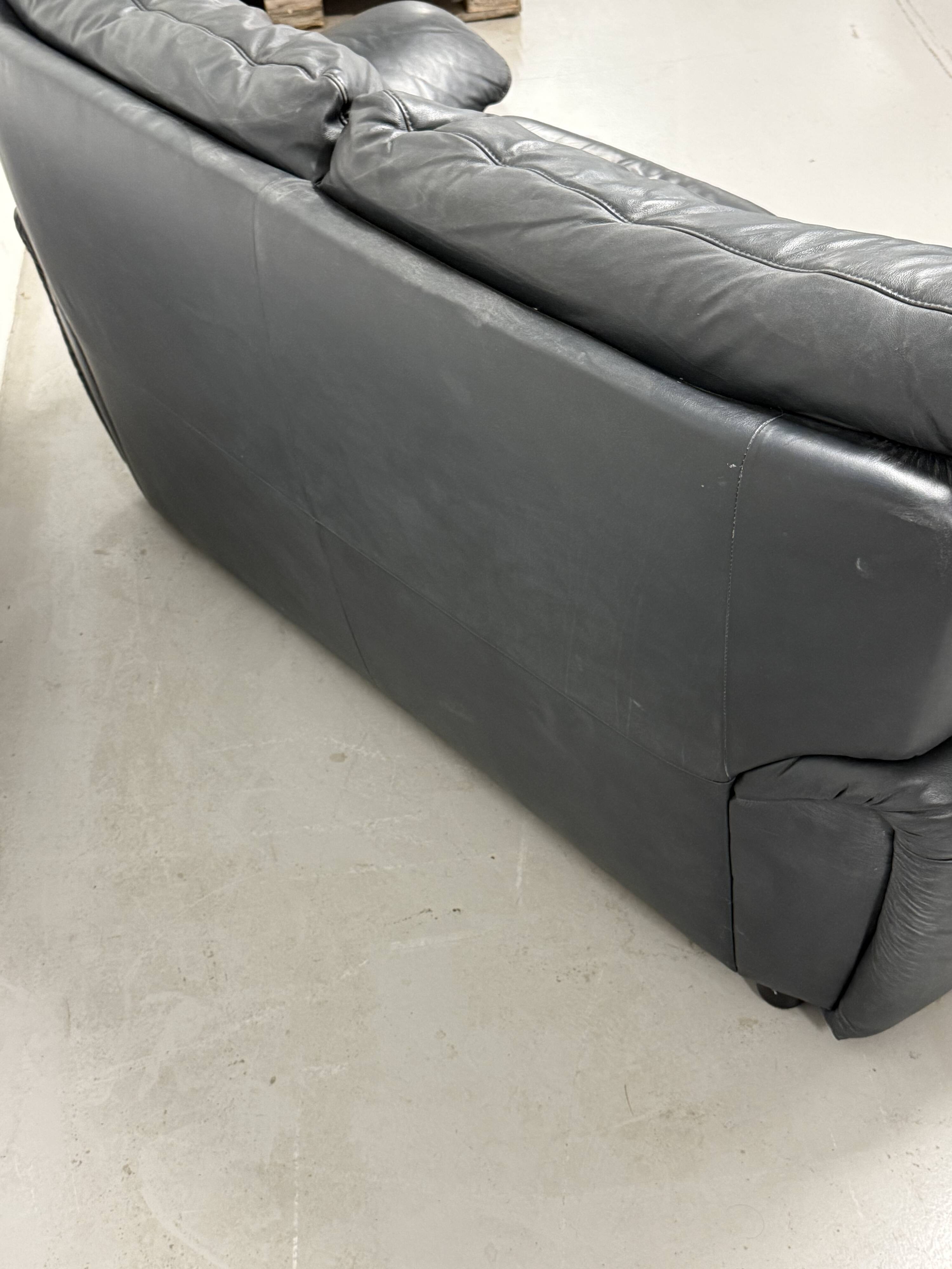 Anthracite grey leather sofa — Italian postmodern design