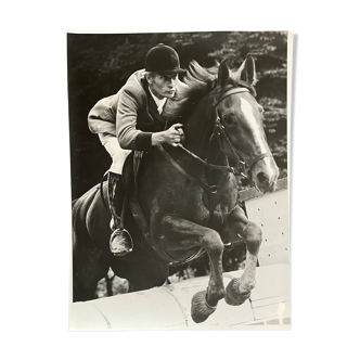 Photographie tirage argentique noir et blanc circa 1970 compétition équitation