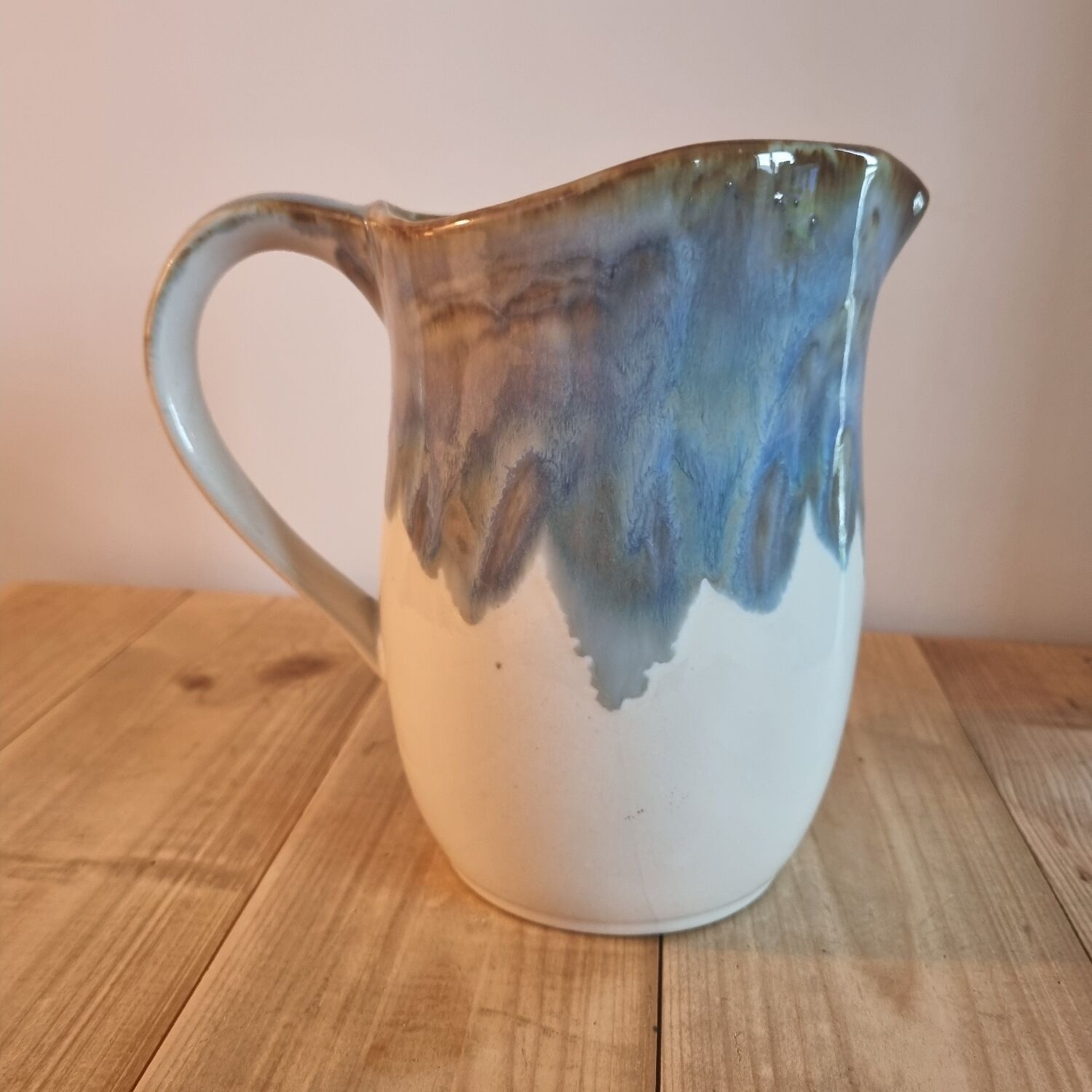 Cloud-sandstone decanters