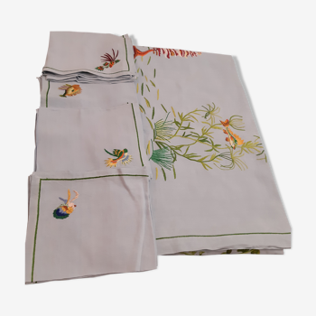 Hand-embroidered tablecloth exotic fish towels