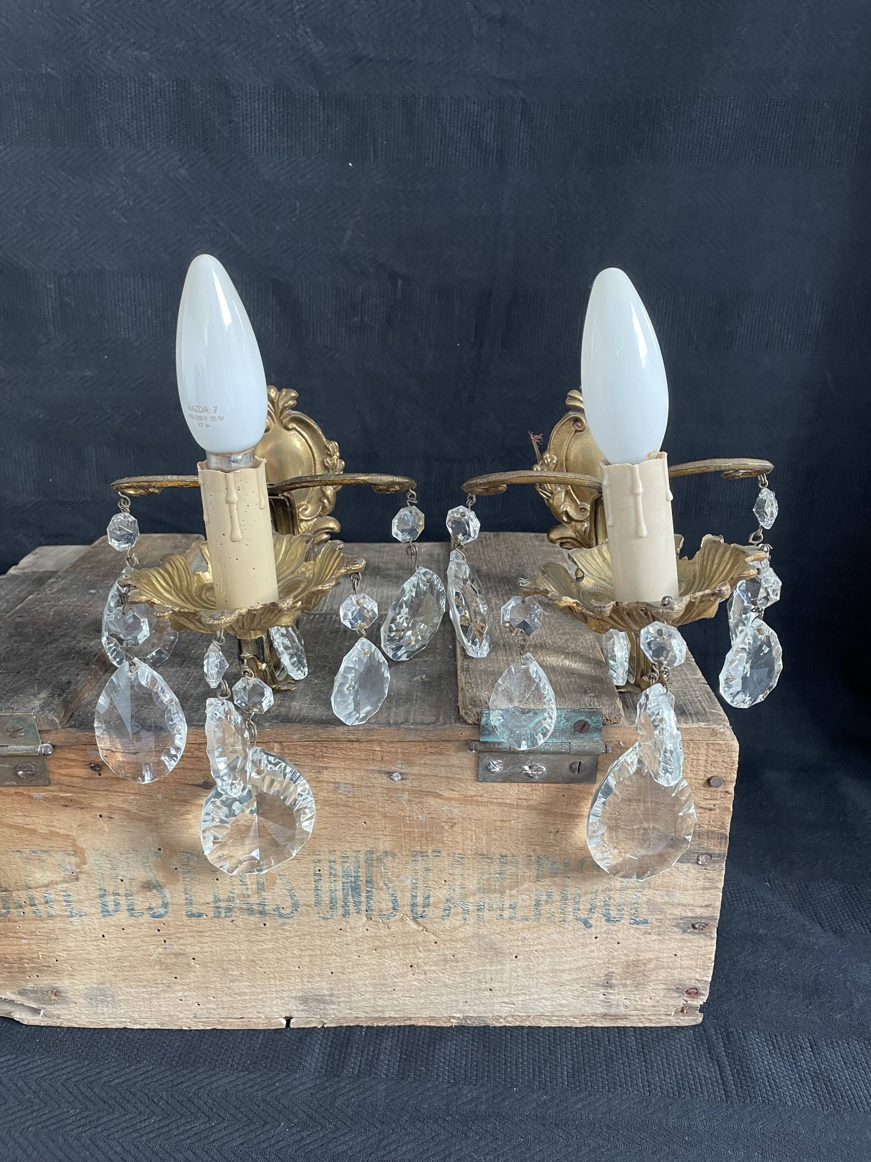 Pair of antique wall lamps - golden metal - grapevines - 1 lights