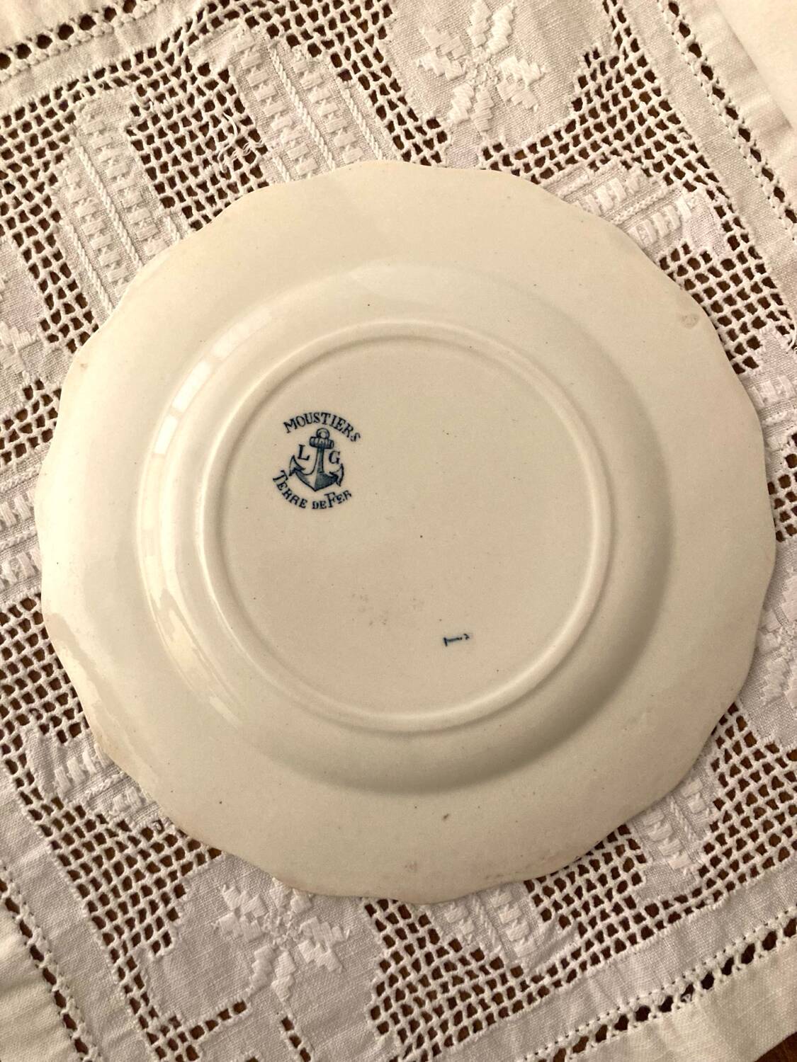 LG Clairefontaine dessert plate Moustier model in iron earth
