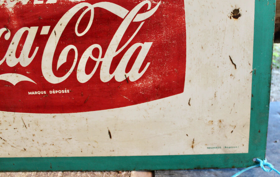 Great old plate in painted sheet coca cola