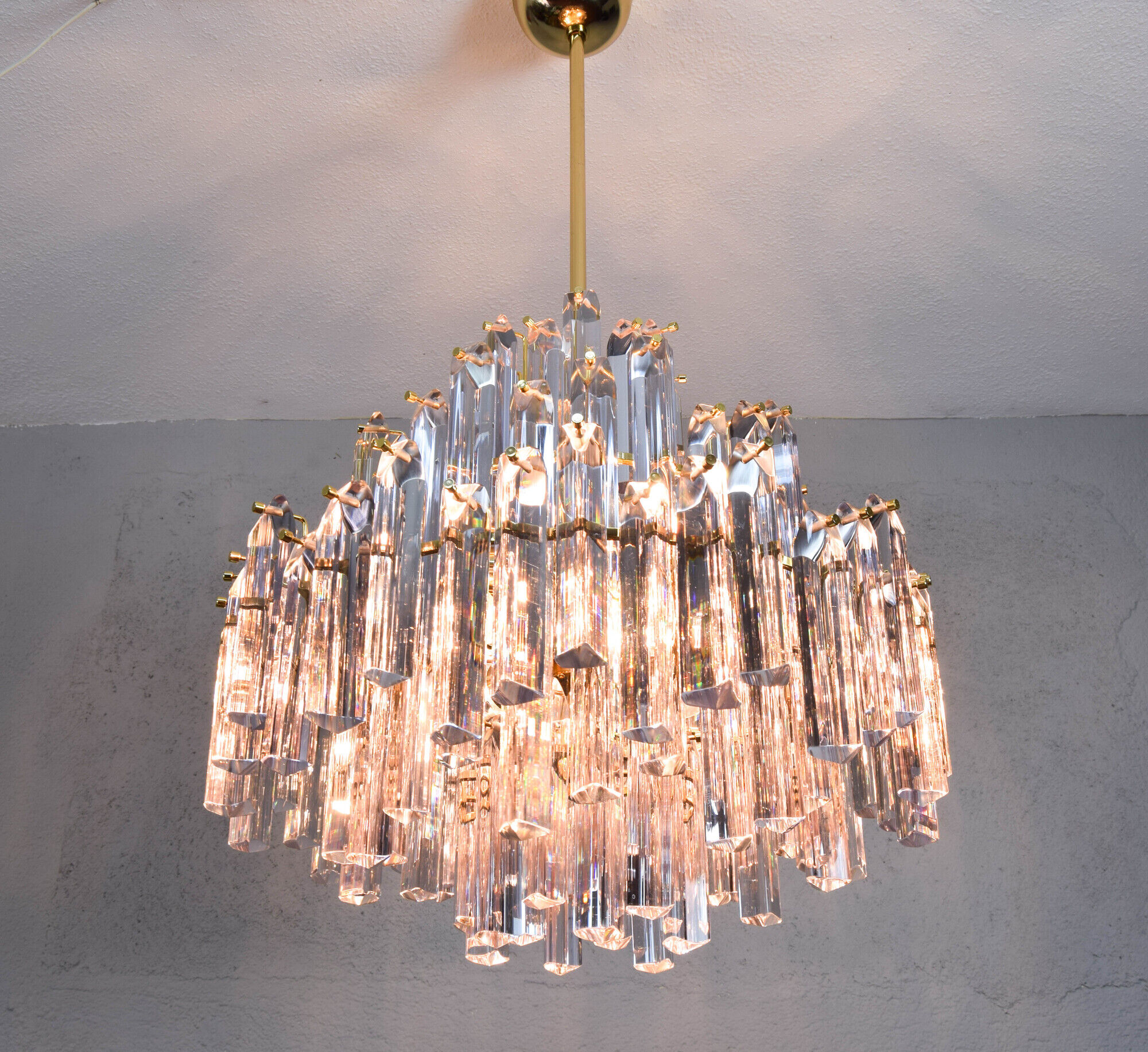 Large Venini Mid Century Italian Modern Triedri Murano Glass Chandelier